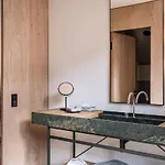 Zelloon Boutique * زيل أم زيلر
