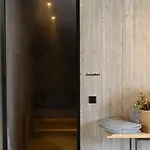 Zelloon Boutique *